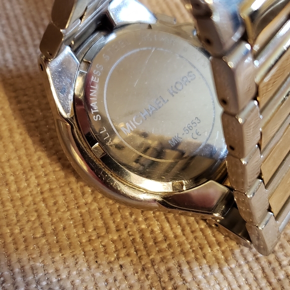 Michael Kors Camille Chronograph Watch - Picture 5 of 13